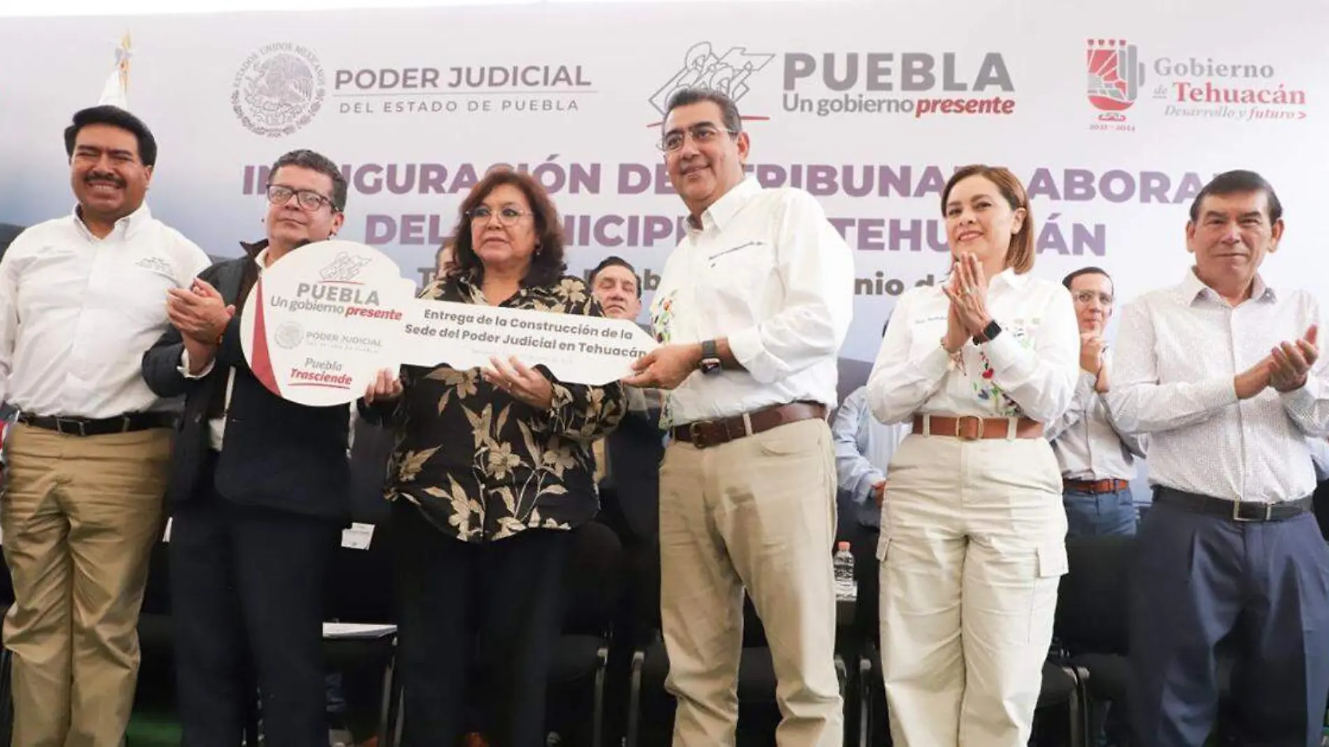 El gobernador destacó el trabajo por una Puebla más junta y equitativa